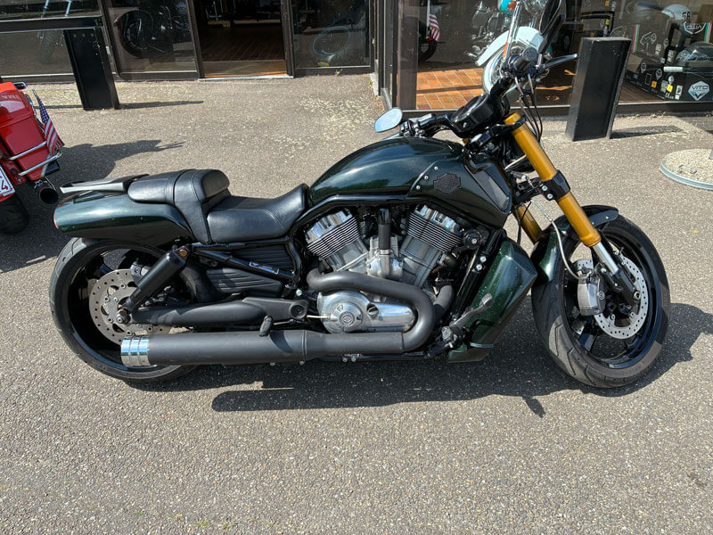 42 HD V-Rod Muscle